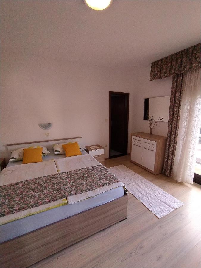 Apartments By The Sea Supetarska Draga - Donja, Rab - 2022 Esterno foto